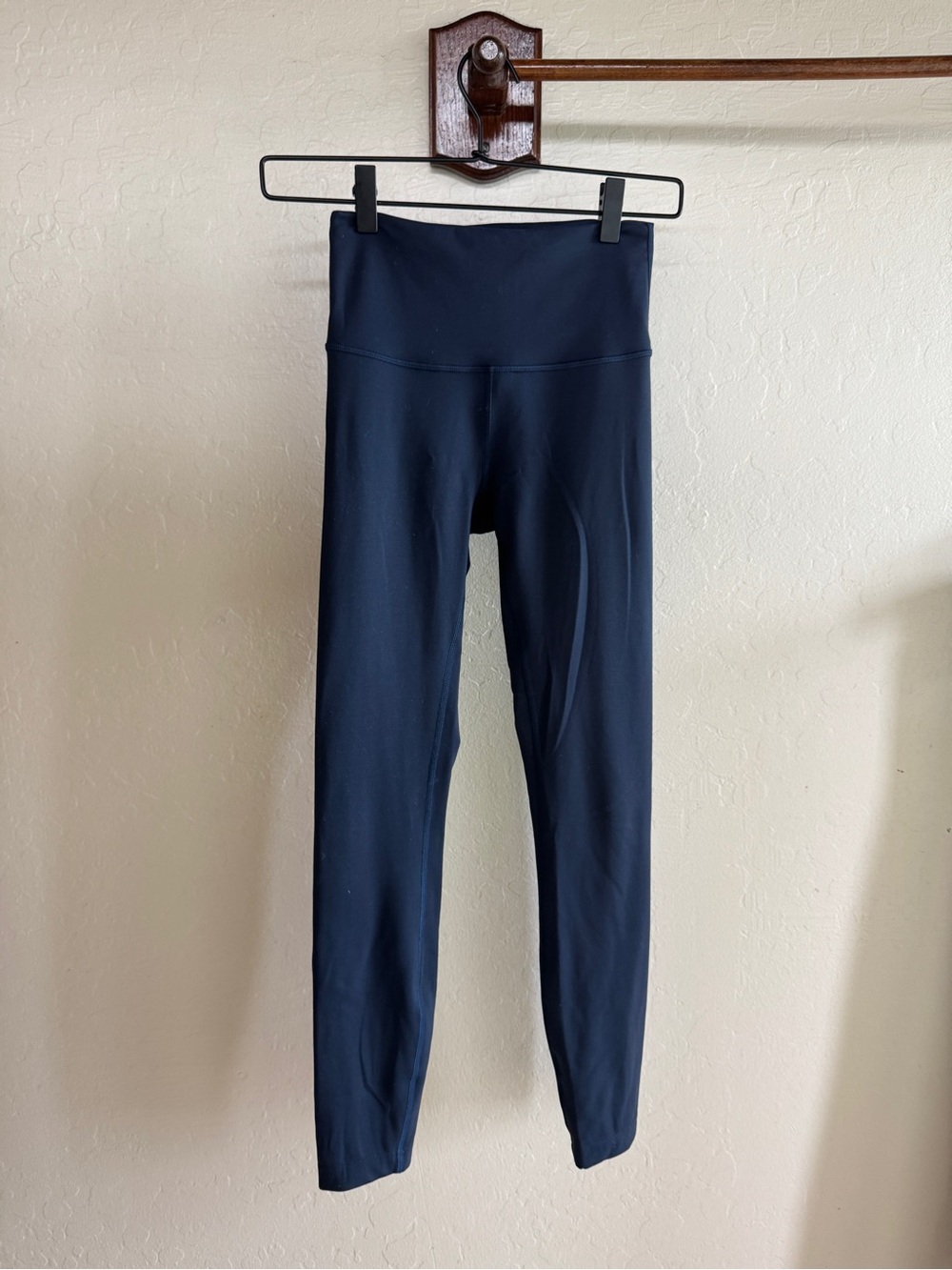 Lululemon Wunder Train Navy Leggings with Size 4, 25 length